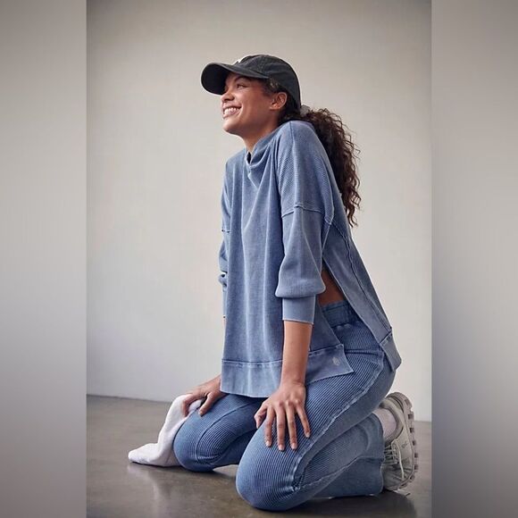 NWT FREE PEOPLE Sz L ON THE GO PANT SET WAFFLE THERMAL FLARE PANT & TOP - Picture 3 of 4